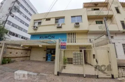 Apartamento à venda no bairro auxiliadora com 75 m² e 3 dormitórios/quartos
