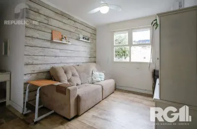 Apartamento à venda no bairro Sarandi com 58 m² e 3 dormitórios/quartos disponíveis.