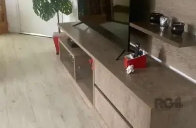 Apartamento à venda no bairro Tristeza com 79m² e 3 dormitórios/quartos disponíveis.