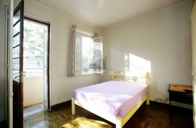 Apartamento à venda no bairro floresta com área útil de 94 m² e 3 dormitórios/quartos.