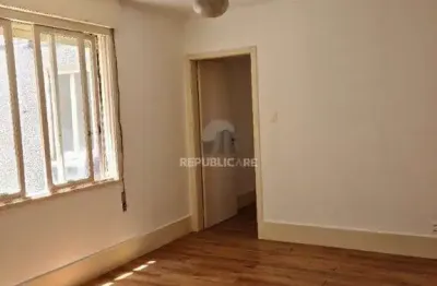 Apartamento à venda no bairro farroupilha com 96 m² e 3 dormitórios/quartos.