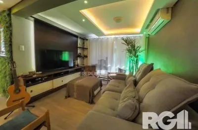 Apartamento à venda no bairro petrópolis com 110 m² e 3 dormitórios/quartos disponível.