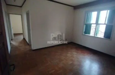 Apartamento à venda na cidade baixa com 3 dormitórios e 83 m² de área útil.