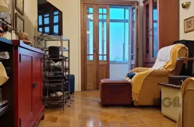 Apartamento à venda no centro histórico com 3 dormitórios/quartos e 107 m².