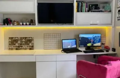 Apartamento à venda na Vila Nova com 62 m² e 3 dormitórios/quartos disponíveis.