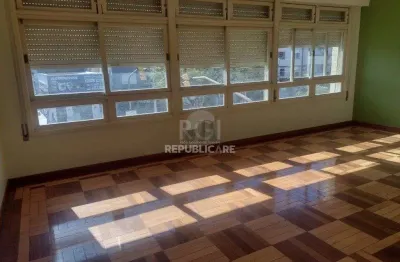 Apartamento à venda com 127 m² e 3 dormitórios no bairro rio branco.