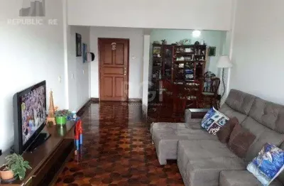 Apartamento à venda no centro histórico com 145 m² e 3 dormitórios/quartos disponíveis