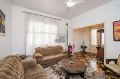 Casa residencial à venda no bairro santo antônio com 290 m² e 3 dormitórios/quartos
