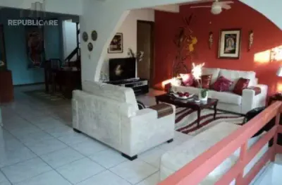 Casa residencial à venda no bairro floresta com 450m² e 3 dormitórios/quartos.