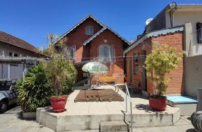Casa residencial à venda no bairro teresópolis com 142 m² e 4 dormitórios/quartos.