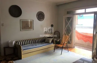 Apartamento à venda no bairro floresta com 142m² e 3 dormitórios/quartos disponíveis.