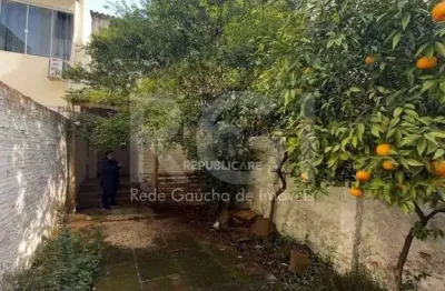 Casa residencial à venda na cidade baixa com 140 m² e 4 dormitórios/quartos disponíveis.