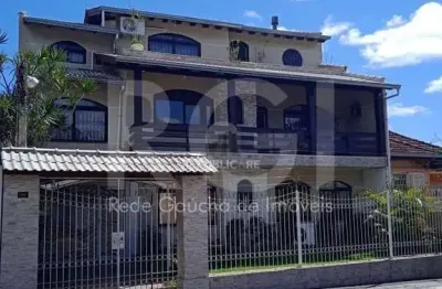 Casa residencial à venda no bairro partenon com 6 dormitórios/quartos e 750 m².