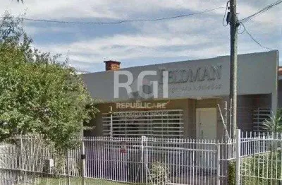 Casa residencial à venda no bairro menino deus com 4 dormitórios e 227 m² de área útil
