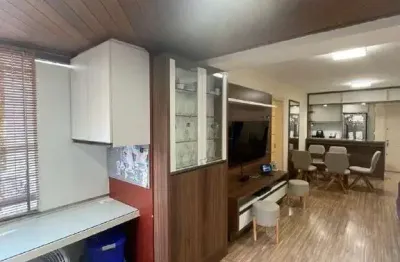 Apartamento à venda no bairro azenha com 84 m² e 3 dormitórios/quartos disponíveis.