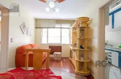 Apartamento à venda no bairro petrópolis com 42 m² e 1 dormitório/quarto disponível