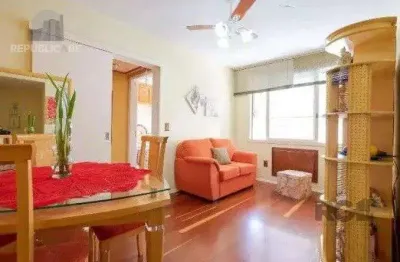 Apartamento à venda no bairro Petrópolis com 42 m² e 1 dormitório/quarto disponível.