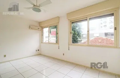 Apartamento à venda em petrópolis com 46 m² e 1 dormitório/quarto disponível