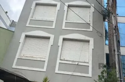 Apartamento à venda no Menino Deus com 1 dormitório e área de 40 m² disponível!
