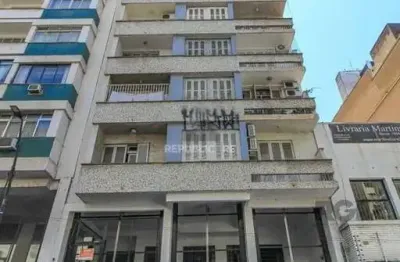 Apartamento à venda no centro histórico com 1 dormitório e 30 m² de área útil!