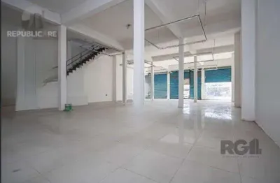 Edifício comercial à venda no bairro petrópolis com ampla área útil disponível