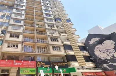 Apartamento à venda no centro histórico com 2 dormitórios e 56 m² de área útil