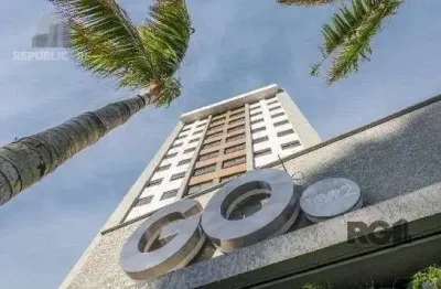 Apartamento à venda no bairro farroupilha com 57 m² e 2 dormitórios/quartos.