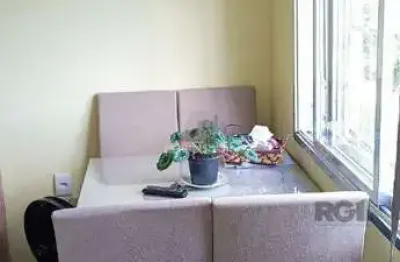Apartamento à venda no bairro cristal com 41 m² e 1 dormitório/quarto disponível.