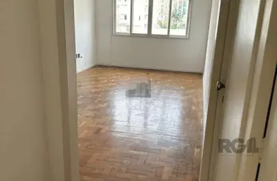 Apartamento à venda no centro histórico com 79 m² e 2 dormitórios/quartos disponíveis