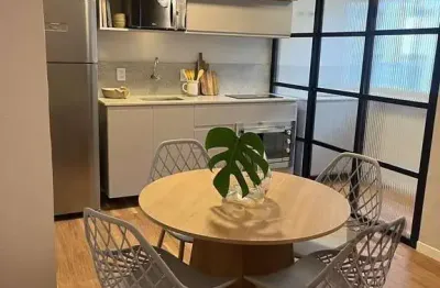 Apartamento à venda com 1 dormitório no centro histórico, área de 41 m².