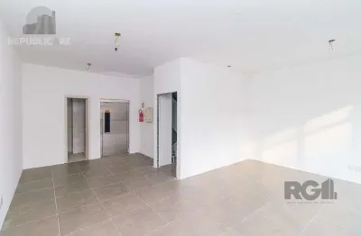 Edifício comercial à venda no centro histórico com 360 m² de área útil