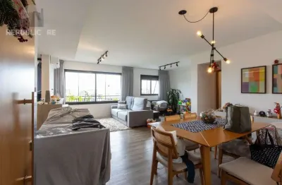 Apartamento à venda no bairro Tristeza com 106 m² e 2 dormitórios/quartos disponíveis.