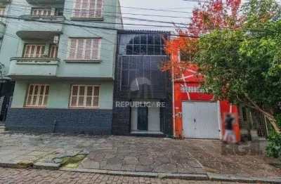 Edifício comercial à venda no centro histórico com área de 114 m² disponível