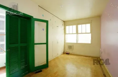 Apartamento à venda no centro histórico com 2 dormitórios/quartos e 73 m² úteis