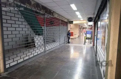 Ponto Comercial/Loja à Venda no Centro Histórico com 74m² de Área Útil Disponível