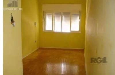 Apartamento à venda na praia de belas com 44m² e 1 dormitório/quarto disponível.