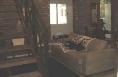 Edifício comercial à venda no centro histórico com área de 330 m² disponível