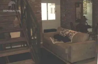 Edifício comercial à venda no centro histórico com 330m² de área total disponível