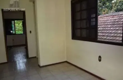 Casa residencial à venda no bairro partenon com 190 m² e 3 quartos.