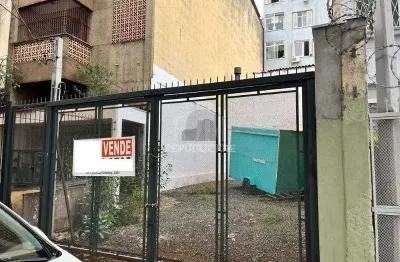 Terreno à venda no centro histórico com área total disponível e 0 dormitórios/quartos.