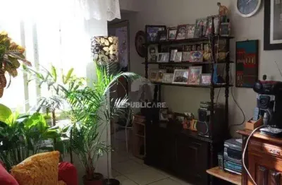 Apartamento à venda no centro histórico com 1 dormitório e 44 m² de área útil