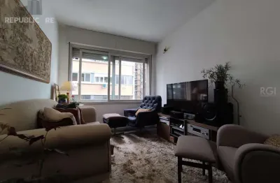 Apartamento à venda no centro histórico com 62m² e 2 dormitórios/quartos disponíveis