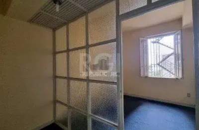 Escritório à venda no centro histórico com 18m² – oportunidade imperdível!