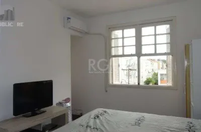 Apartamento à venda no bairro farroupilha com 59m² e 2 dormitórios/quartos disponíveis