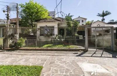 Casa residencial à venda no bairro petrópolis com 198 m² e 3 dormitórios.