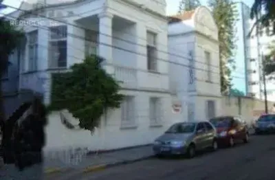 Casa residencial à venda no bairro farroupilha com 928 m² e 5 dormitórios/quartos.