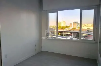 Escritório à venda no centro histórico com 64 m² de área útil disponível