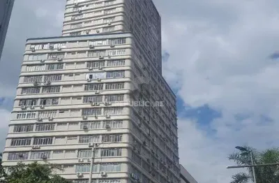 Escritório à venda no centro histórico com área útil de 64 m² disponível!
