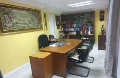 Escritório à venda no bairro independência com área útil de 33 m² disponível!
