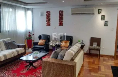 Apartamento à venda no menino deus com 3 dormitórios e área de 238 m² disponível!